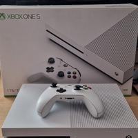 MICROSOFT XBOX ONE S 1TB 