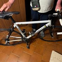 Bici da corsa Pinarello acciaio-carbonio