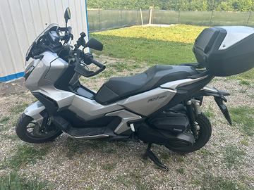 Honda ADV 350