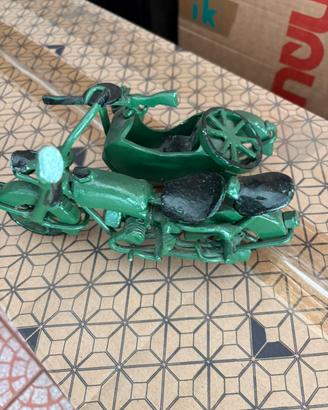 Moto con sidecar militare