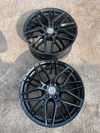 2 cerchi in lega Volkswagen 18" neri KBA 52768