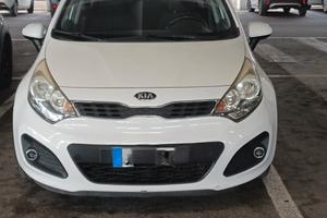 Kia rio benzina GPL 