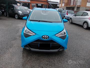 Toyota Aygo Connect 1.0 KM26241- 5 porte x-play