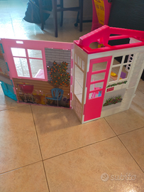 Casa Barbie portatile