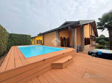 VILLA SINGOLA A CAMERI