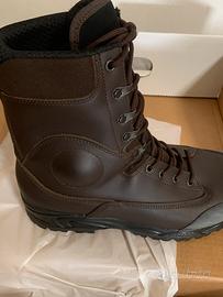 Anfibio stivaletto 42 esercito montebove