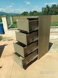 porta attrezzi in ferro