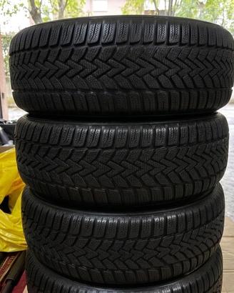 Set 4 Pneumatici Invernali Dunlop Winter Response 