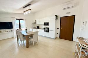 3 LOCALI A ROTONDI
