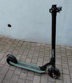 Monopattino elettrico acer