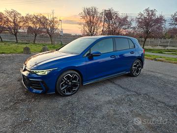 Golf 8.5 R-LINE