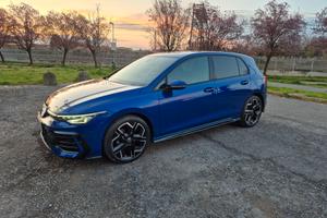 Golf 8.5 R-LINE