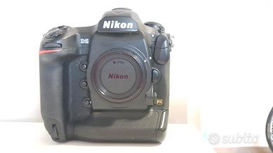 Nikon D5 Body Corpo Reflex full frame ammiraglia