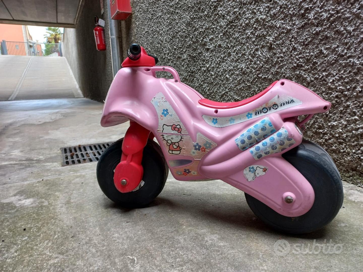 Moto porteur shop hello kitty