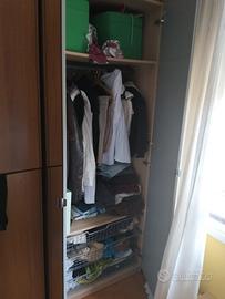 armadio Ikea pax con ante a specchio. 