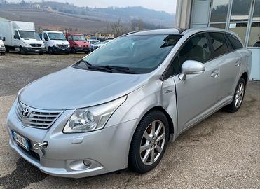 Toyota Avensis 2.2d automatica - 2009