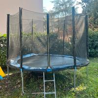 Trampolino elastico per bambini