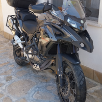 Benelli trk 502x