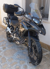 Benelli trk 502x