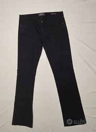 Pantaloni donna "Guess" Starlet Straight neri