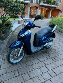 Honda sh 300