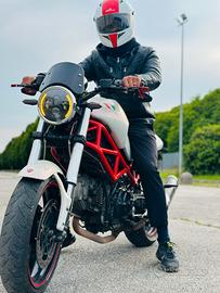 ducati monster 695 