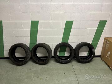4 pneumatici Goodyear quasi nuovi