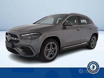 Mercedes-Benz GLA 250 E PLUG-IN HYBRID AUTOMA...