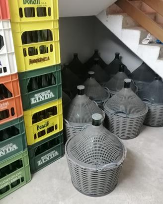bottiglie vino vuote + damigiane vuote con cesto