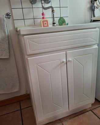 mobile con vaschetta lavatoio