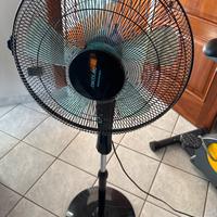 Ventilatore  Cecotec a piantana