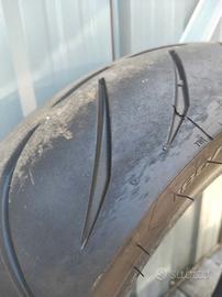 Gomme moto 180/55  120/70 R17