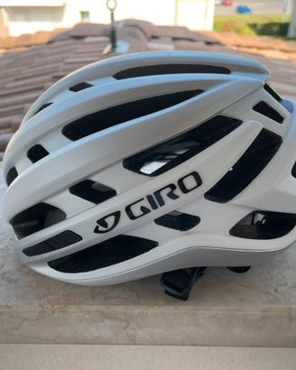 Casco Giro