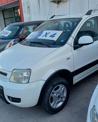 Fiat Panda 1.3 MJT 16V DPF 4x4 Climbing