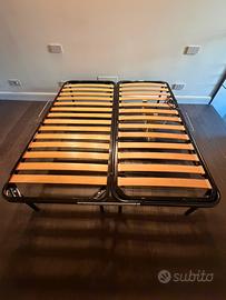 2 Reti singole  a doghe  (1 motorizzata + 1 fissa)