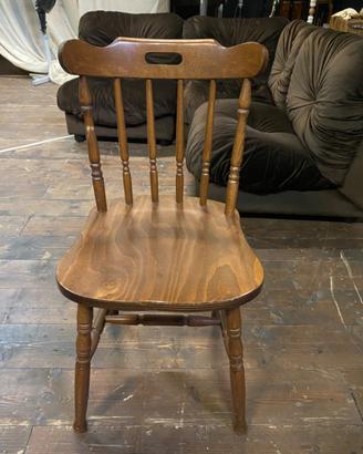 Sedia legno scura