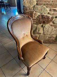 Poltrona sedia antica imbottita