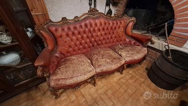 Divano in pelle e legno