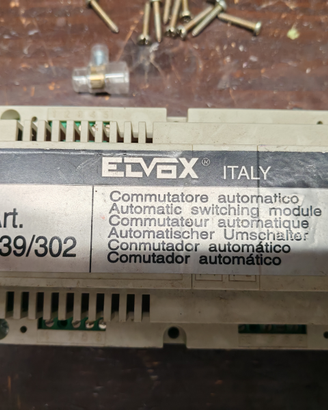 Commutatore elvox per 2 posti esterni