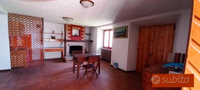Villa con giardino - Vista 3