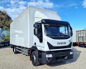IVECO EUROCARGO 160E28 P E6 FURGONE 7,40 SPONDA