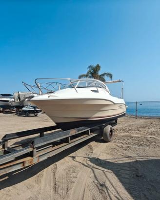 BARCA A MOTORE QUICKSILVER MERCRUISER 650  130KV 