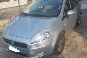 Auto maggiorenne ma in perfette condizioni