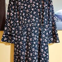 Abito lunghezza media, maniche lunghe, con fondo n