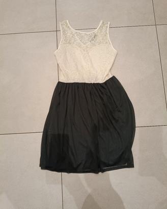 vestito in pizzo e raso