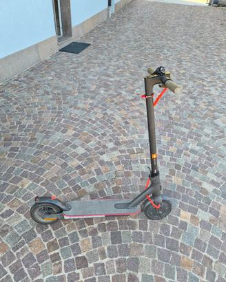 Monopattino elettrico Xiaomi (modello 1S/M365) – m