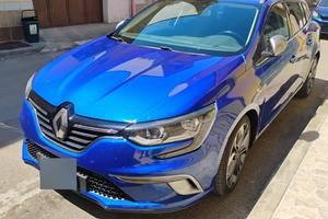 Auto megane 4 serie