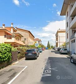 Campagnano di roma luminoso bilocale arredato