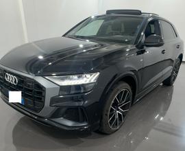 Audi Q8 55 TFSI quattro tiptronic