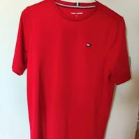 Tommy Hilfiger T shirt